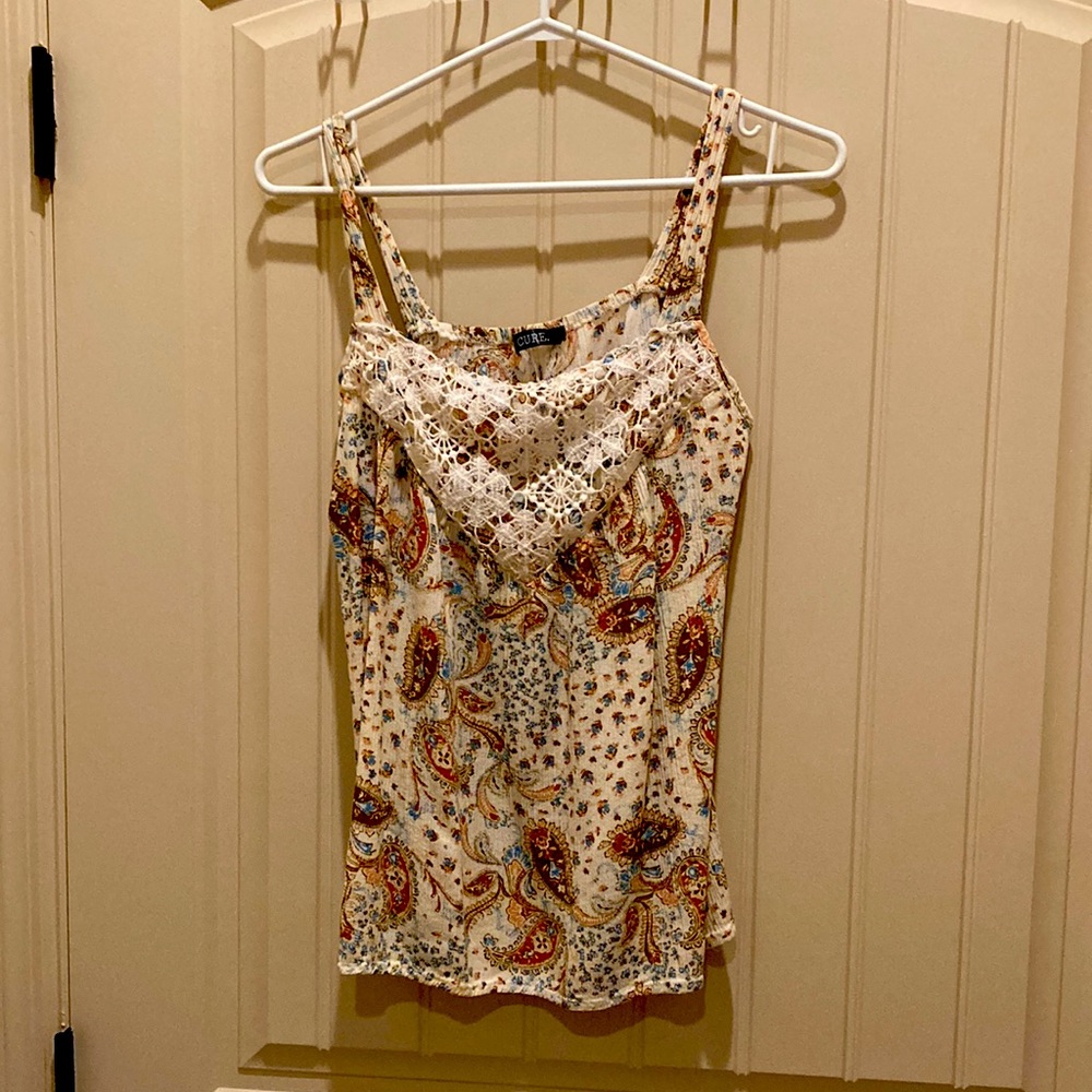 CURE Cute Paisley Sleeveless Tank Top with Crochet Lace Flowy Lightweight Size M